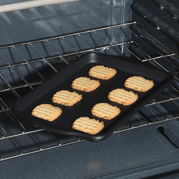 Oster Teston 13 x 9 Inch Cookie Sheet, Nonstick Carbon Steel Baking Pan, Matte Black, PFAS-Free, Warp-Resistant, Easy Clean Bakeware