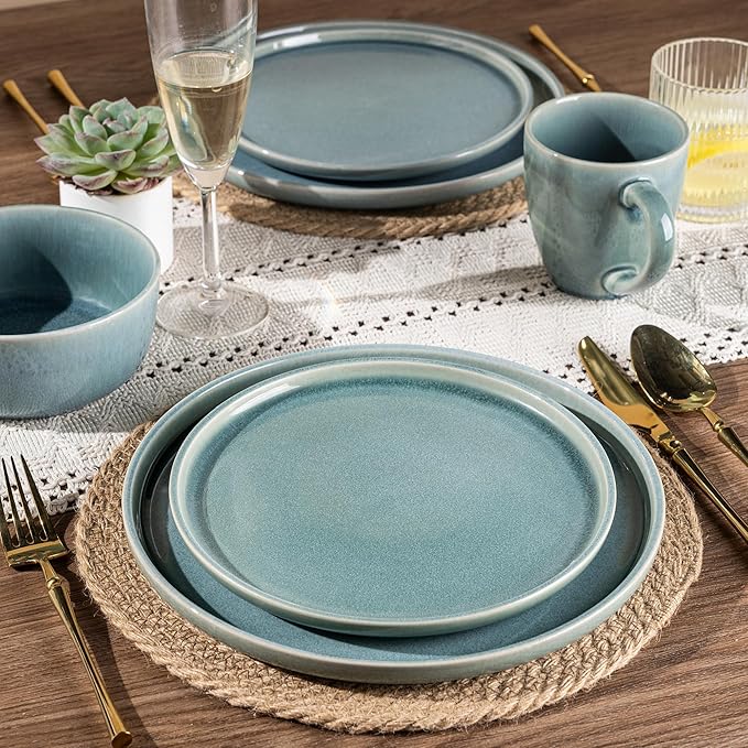 GBHOME Ceramic Dinnerware Sets for 6, 18 Pieces Stoneware Plates and Bowls Sets, Scratch Resistant Dishes, Dishwasher & Microwave Safe, Reactive Glaze-Malachite Green